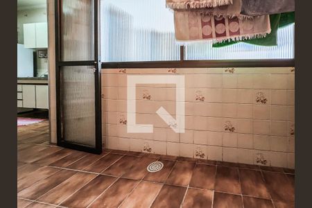 Área de Serviço de apartamento para alugar com 2 quartos, 89m² em Guilhermina, Praia Grande