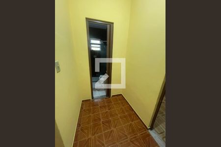 Corredor de casa para alugar com 3 quartos, 90m² em Parque Pauliceia, Duque de Caxias