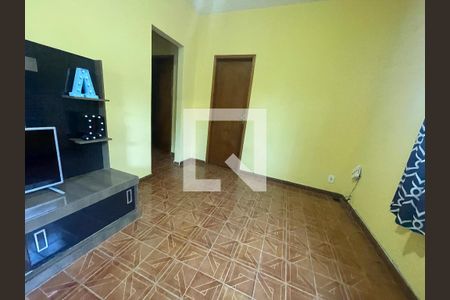 Sala de casa para alugar com 3 quartos, 90m² em Parque Pauliceia, Duque de Caxias