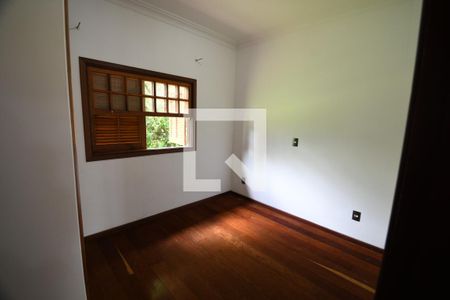 Quarto 1 de casa de condomínio à venda com 3 quartos, 1560m² em Cidade Universitária, Campinas