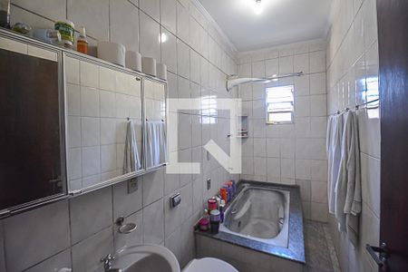 Banheiro da Suíte de casa à venda com 4 quartos, 162m² em Bairro dos Casa, São Bernardo do Campo