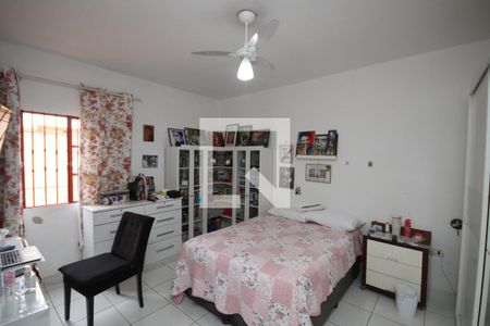 Suíte 1 de casa à venda com 6 quartos, 256m² em Vila Constança, São Paulo