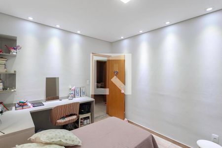 Quarto 2 de casa à venda com 3 quartos, 210m² em Parque Xangri-lá, Contagem