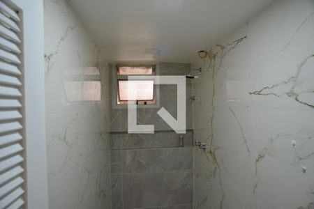 Banheiro Social de apartamento à venda com 2 quartos, 58m² em Itanhangá, Rio de Janeiro