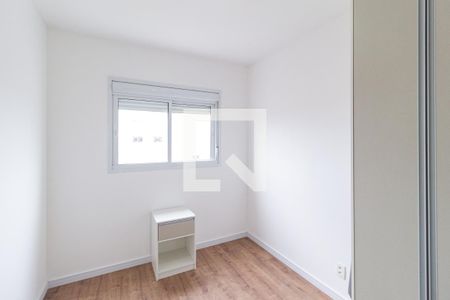 Quarto de apartamento para alugar com 2 quartos, 60m² em Jardim das Belezas, Carapicuíba