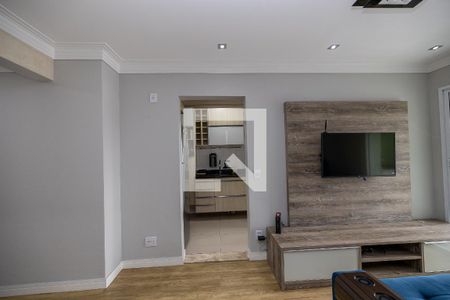 Sala de apartamento para alugar com 3 quartos, 74m² em Jardim Tupanci, Barueri