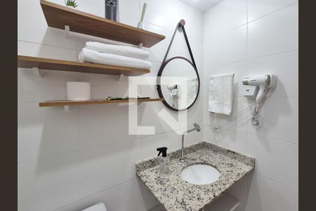 Banheiro de kitnet/studio à venda com 1 quarto, 25m² em Vila Olímpia, São Paulo