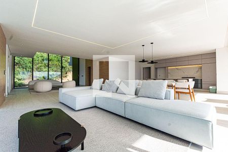 Casa à venda com 4 quartos, 750m² em Charitas, Niterói