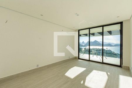 Casa à venda com 4 quartos, 750m² em Charitas, Niterói
