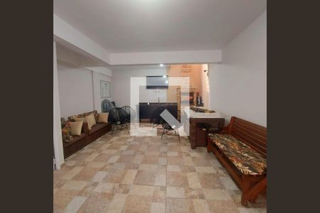 Casa à venda com 3 quartos, 206m² em Vila Alzira, Santo André