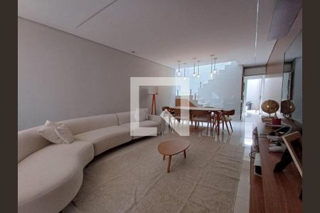 Casa à venda com 3 quartos, 90m² em Vila Carrão, São Paulo