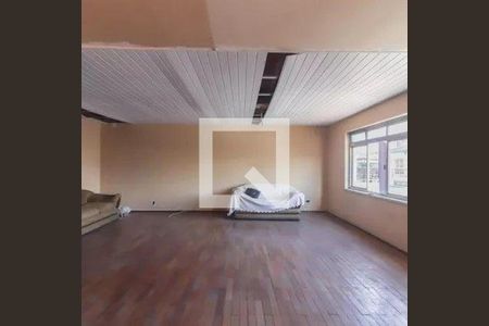 Casa à venda com 4 quartos, 350m² em Rio Pequeno, São Paulo