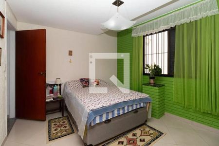 Casa à venda com 4 quartos, 398m² em Vila Ipojuca, São Paulo