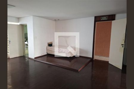 Casa à venda com 3 quartos, 240m² em Vila Mariana, São Paulo