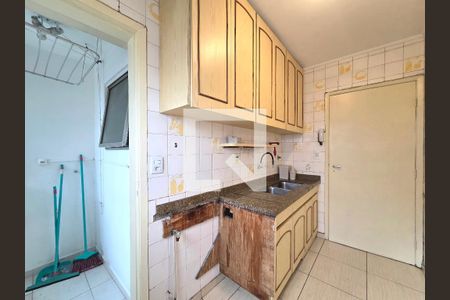 Cozinha de apartamento para alugar com 1 quarto, 40m² em Itaim Bibi, São Paulo