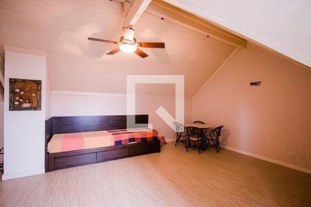 Quarto 2 de casa de condomínio para alugar com 5 quartos, 375m² em Jardim Carvalho, Porto Alegre