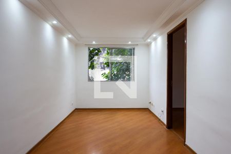 Sala de apartamento para alugar com 3 quartos, 70m² em Jardim Umarizal, São Paulo