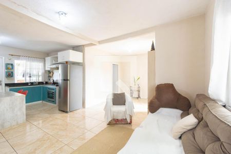 Casa à venda com 3 quartos, 160m² em Olaria, Canoas