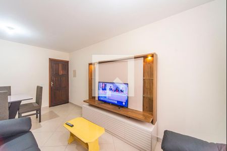 Sala de apartamento para alugar com 2 quartos, 60m² em Jardim Santo André, Santo André