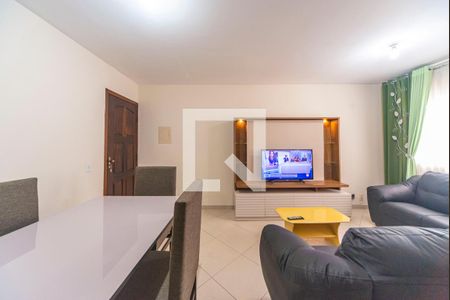 Sala de apartamento para alugar com 2 quartos, 60m² em Jardim Santo André, Santo André