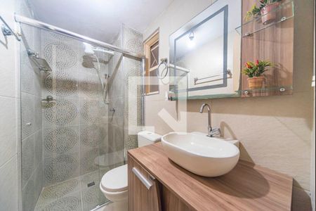 Banheiro  de apartamento para alugar com 2 quartos, 60m² em Jardim Santo André, Santo André