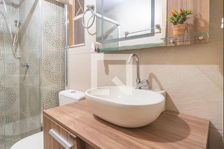 Banheiro  de apartamento para alugar com 2 quartos, 60m² em Jardim Santo André, Santo André