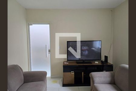 Sala / Casa 01 de casa à venda com 5 quartos, 130m² em Jardim Dourado, Guarulhos