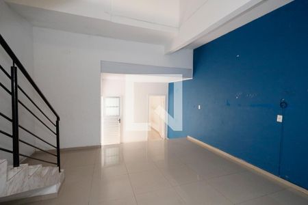 Sala  de casa para alugar com 2 quartos, 80m² em Jardim Vila Rica, São Paulo