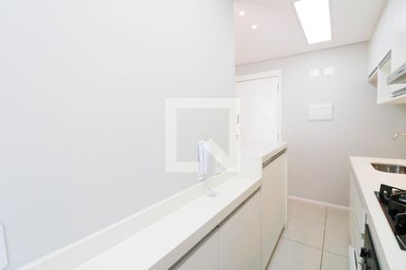 Cozinha de apartamento para alugar com 2 quartos, 41m² em Santo Amaro, São Paulo