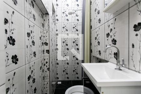 Banheiro  de kitnet/studio para alugar com 1 quarto, 25m² em Vila Siria, São Paulo