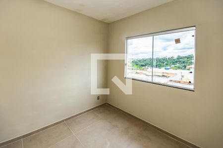 Quarto de casa à venda com 3 quartos, 80m² em Parque Jardim D Aliana, Vespasiano