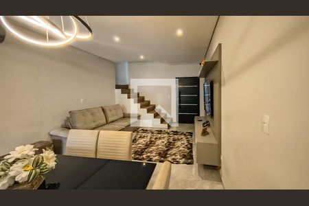 Sala de casa para alugar com 3 quartos, 250m² em Jardim Sao Benedito, São Paulo