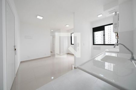 Sala/Cozinha de apartamento para alugar com 2 quartos, 38m² em Cidade Antônio Estêvão de Carvalho, São Paulo