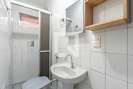 Banheiro de casa para alugar com 2 quartos, 72m² em Vila Moinho Velho, São Paulo