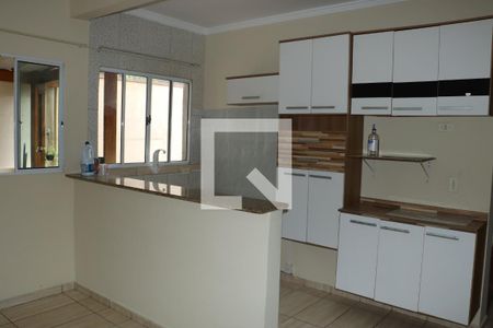 Casa para alugar com 1 quarto, 55m² em Jardim Amalia, Embu das Artes