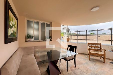 Área comum  de apartamento para alugar com 4 quartos, 204m² em Vila Coqueiro, Valinhos