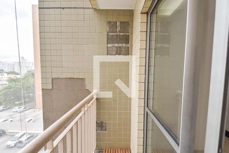 Varanda de apartamento à venda com 3 quartos, 61m² em Cambuci, São Paulo