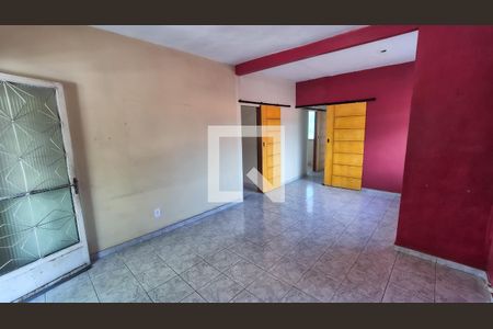 Sala de casa para alugar com 2 quartos, 140m² em Brás de Pina, Rio de Janeiro