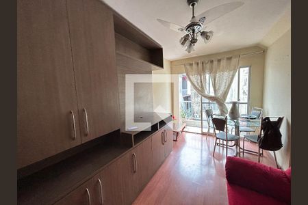 Sala de apartamento para alugar com 2 quartos, 51m² em Cascadura, Rio de Janeiro