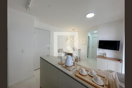 Sala/Cozinha de apartamento para alugar com 2 quartos, 49m² em Barra Funda, São Paulo