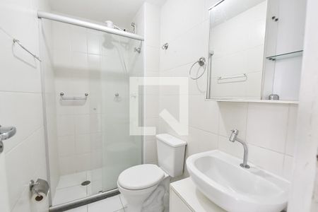 Banheiro de apartamento para alugar com 1 quarto, 35m² em Cambuci, São Paulo