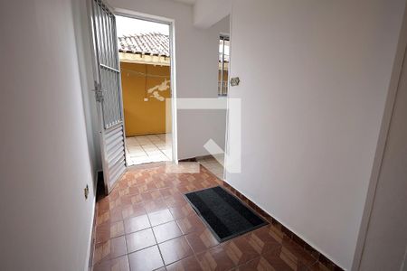 Corredor de casa para alugar com 2 quartos, 100m² em Jardim Utinga, Santo André