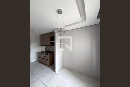 Sala de apartamento para alugar com 2 quartos, 42m² em Parque Fongaro, São Paulo