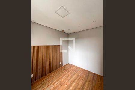 Quarto 1 de apartamento para alugar com 2 quartos, 42m² em Parque Fongaro, São Paulo