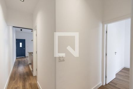 Corredor de casa para alugar com 2 quartos, 80m² em Perdizes, São Paulo