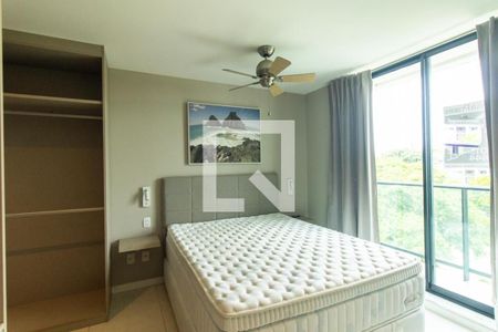 Quarto 1 Suite 1 de apartamento para alugar com 3 quartos, 175m² em Mercês, Curitiba