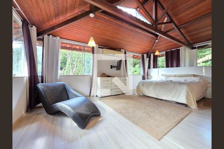 Quarto Suíte Master  de casa de condomínio à venda com 4 quartos, 290m² em Retiro do Chale, Brumadinho