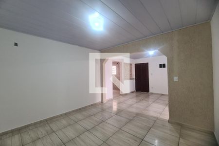 Sala de casa para alugar com 2 quartos, 110m² em Vila Ema, São Paulo