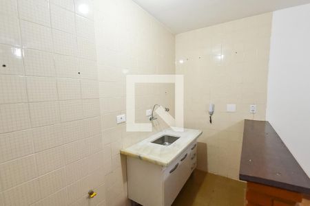 Cozinha de apartamento para alugar com 1 quarto, 29m² em Liberdade, São Paulo