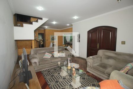 Sala de Estar de casa à venda com 4 quartos, 220m² em Parque Industriario, Santo André